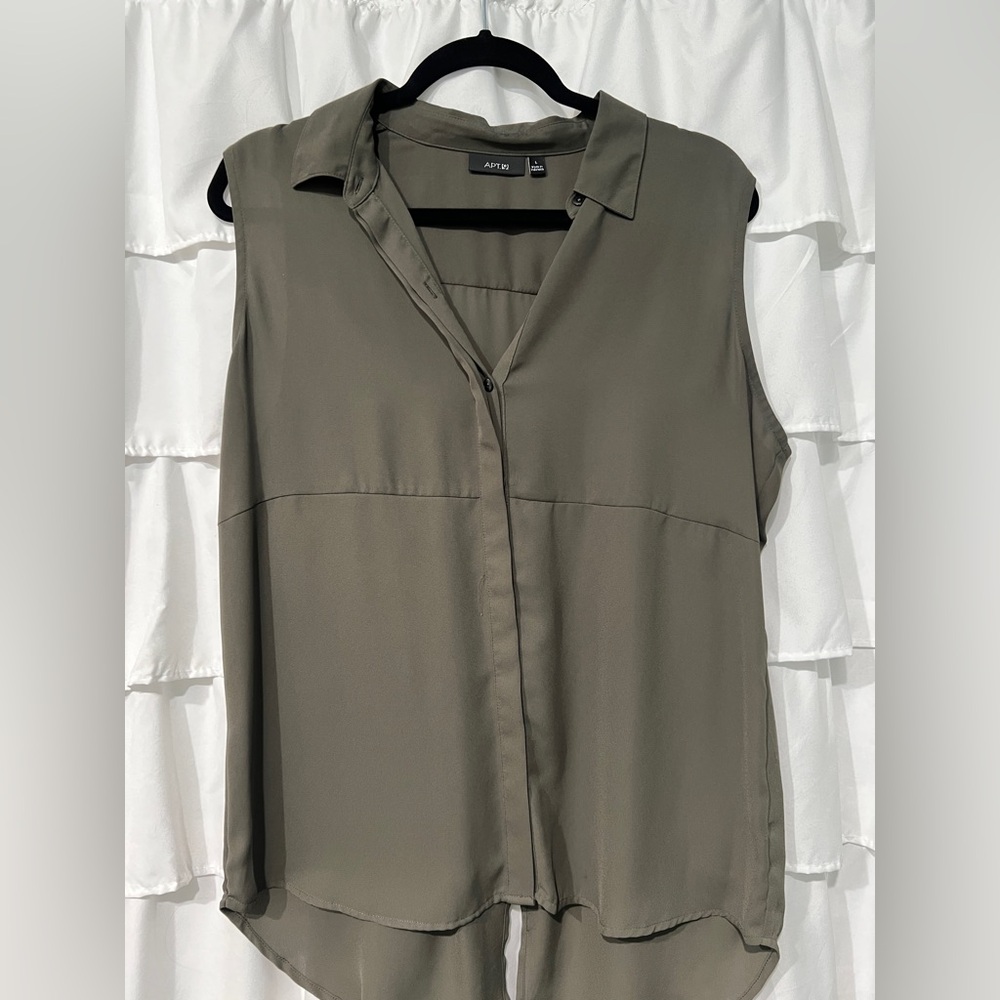 Apt. 9 Green Sleeveless Button Down Shirt